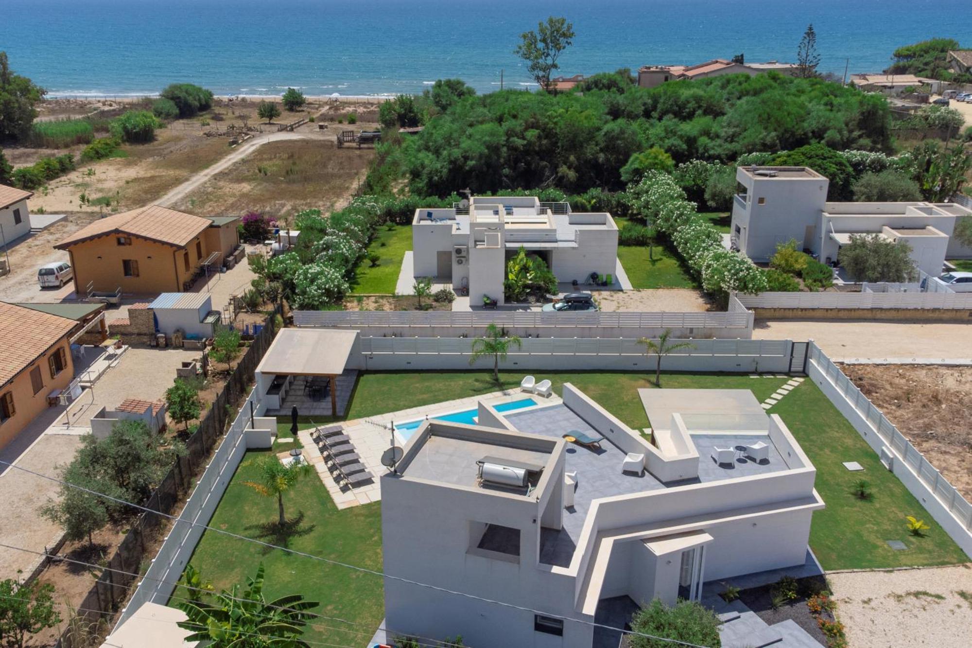 La Perla Bianca Villa Porto Palo Exterior photo